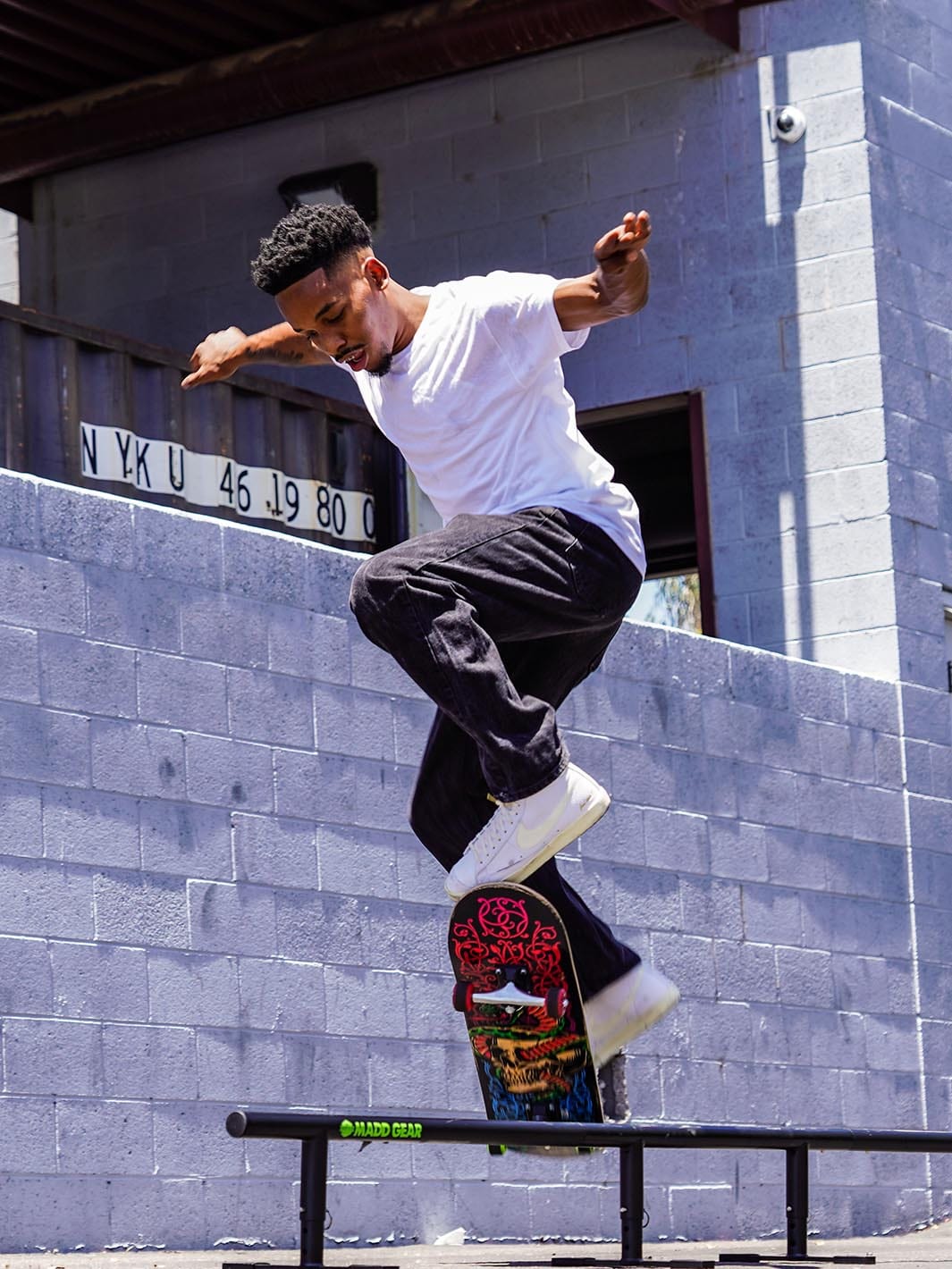 madd-gear-grind-spec-skateboard-31-popsicle-abyss image 3