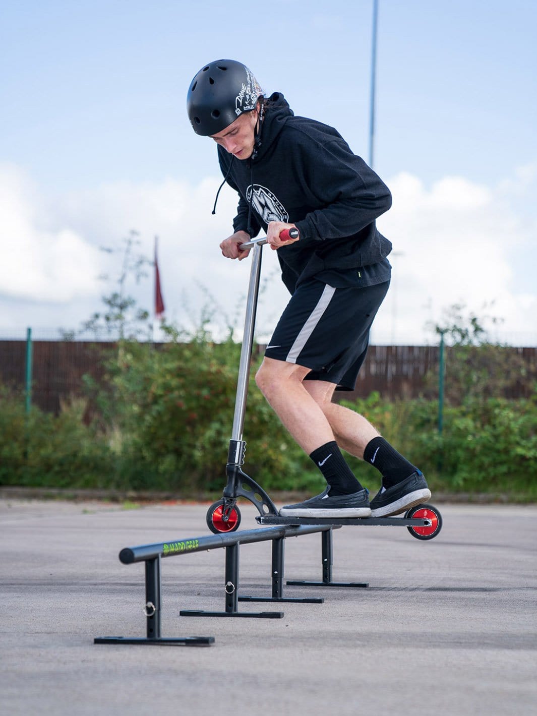 madd-gear-grind-rail-r-glable-99-rampe-skatepark image 3