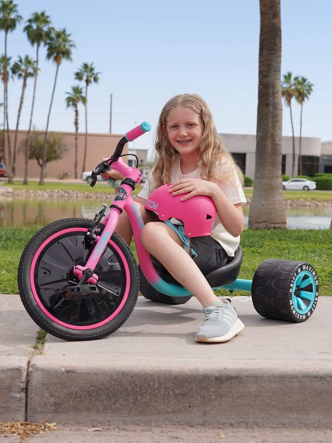 madd-gear-drift-trike-3-roues-rose-turquoise image 3