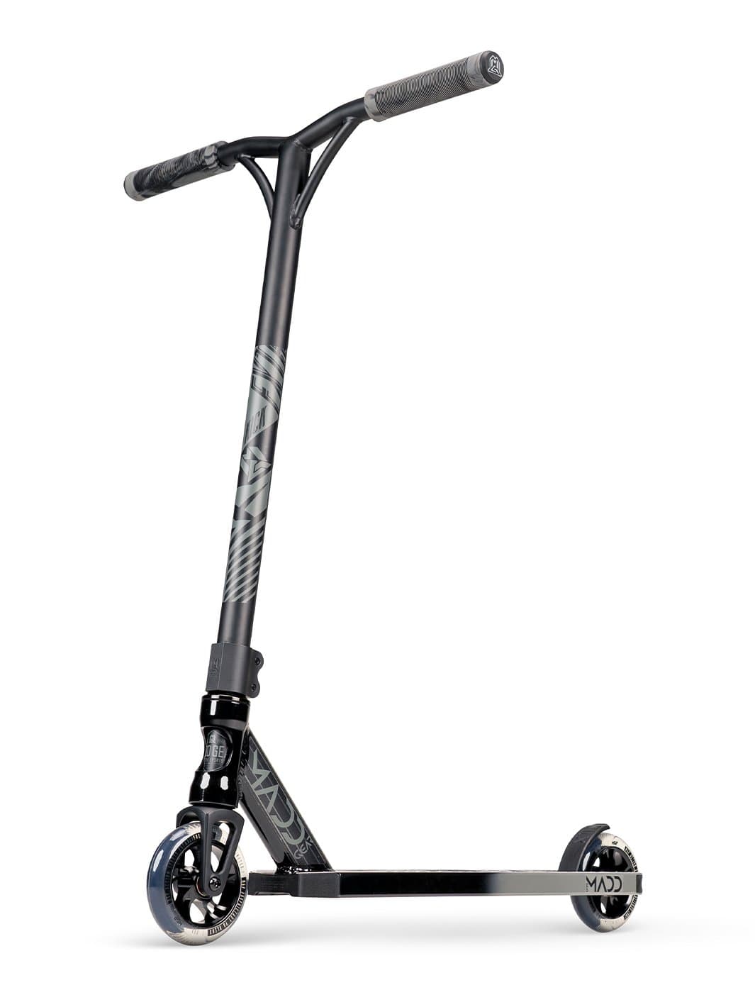 madd-gear-kick-extreme-5-trottinette-freestyle-black-grey image 6
