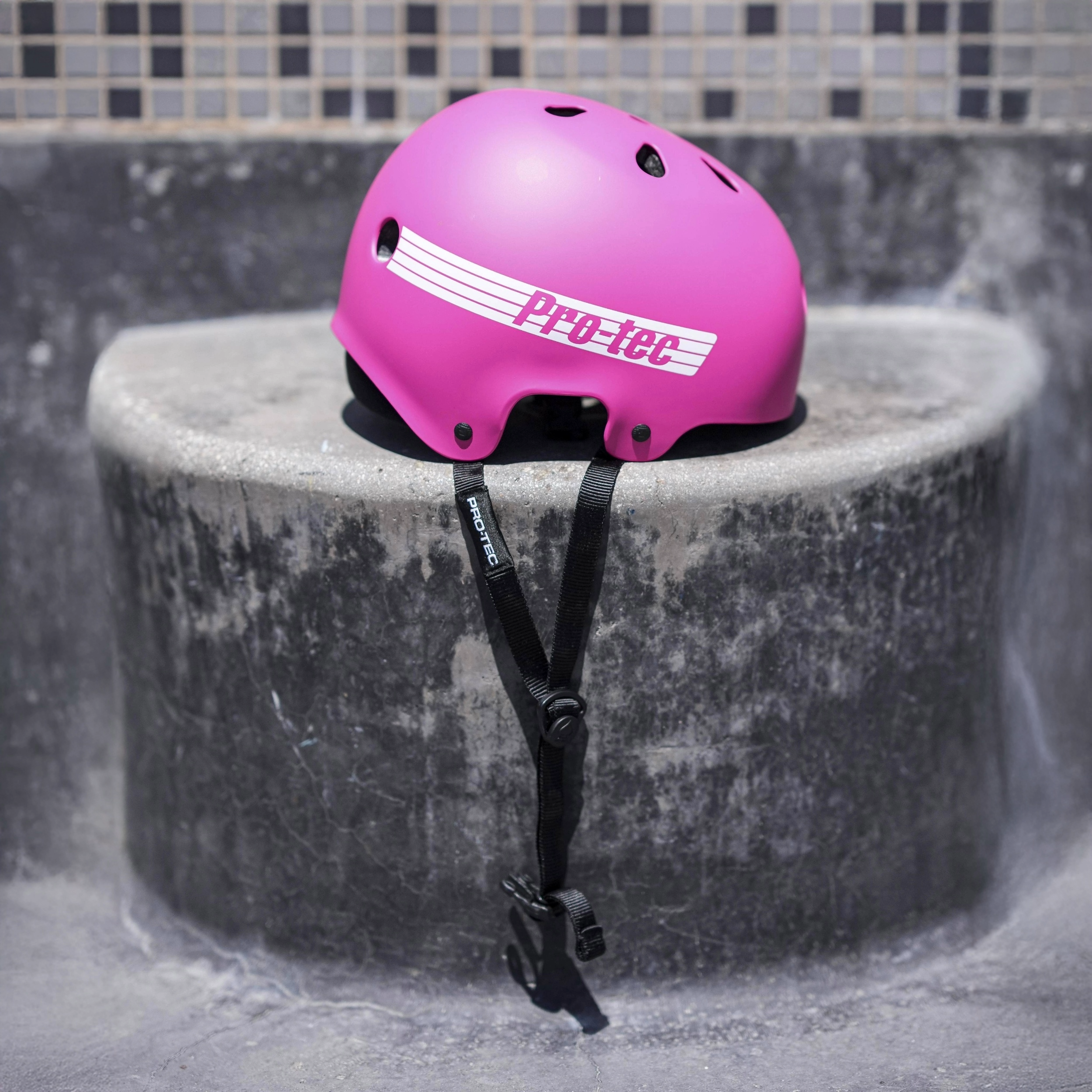 pro-tec-old-school-low-pro-casque-certifi-rose-mat image 8